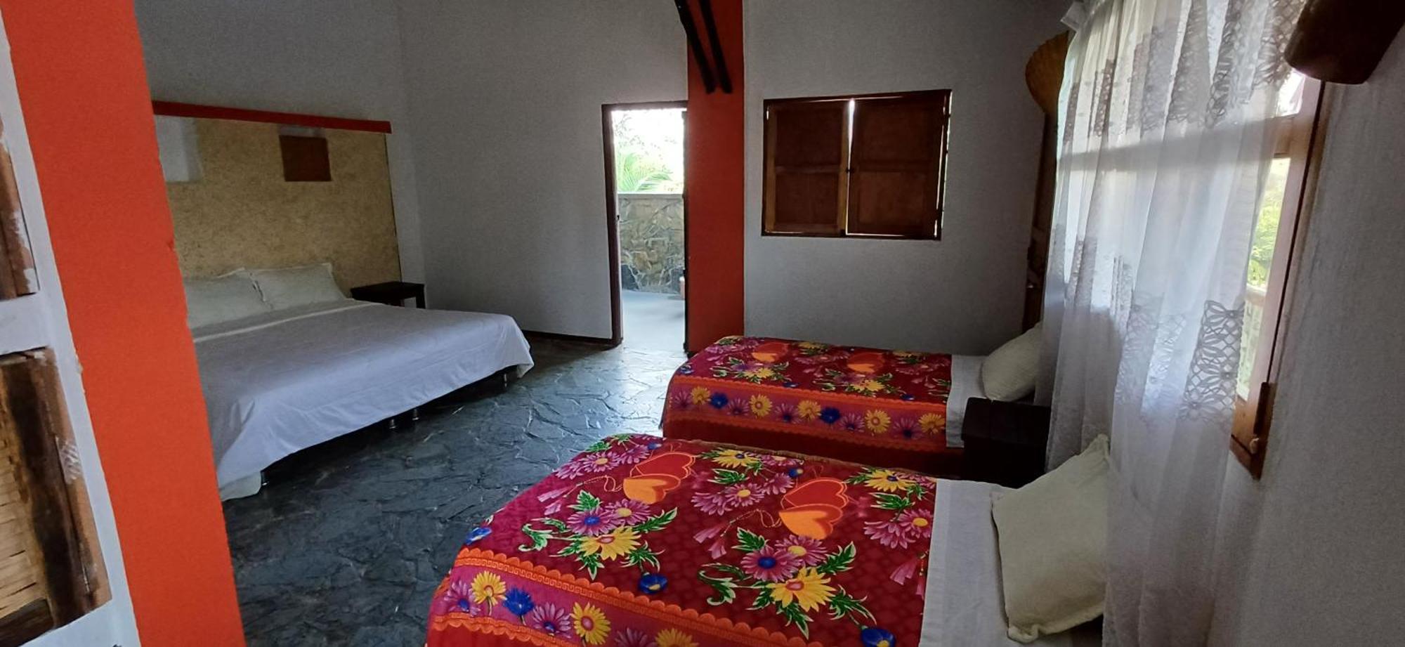 Finca Hotel Palmas Frente A Panaca 킴바야 외부 사진