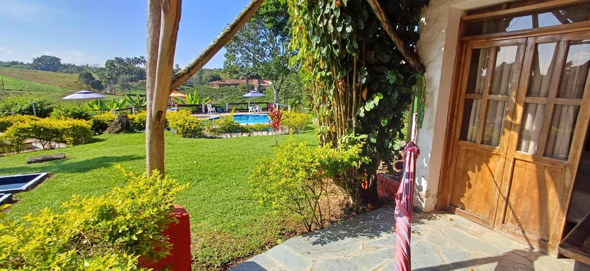 Finca Hotel Palmas Frente A Panaca 킴바야 외부 사진