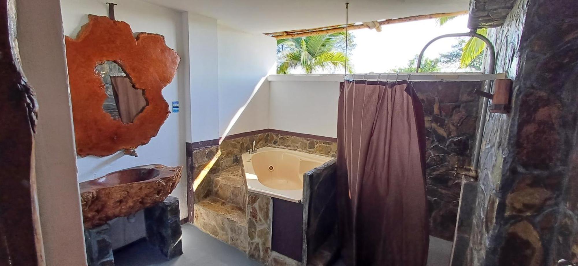 Finca Hotel Palmas Frente A Panaca 킴바야 외부 사진