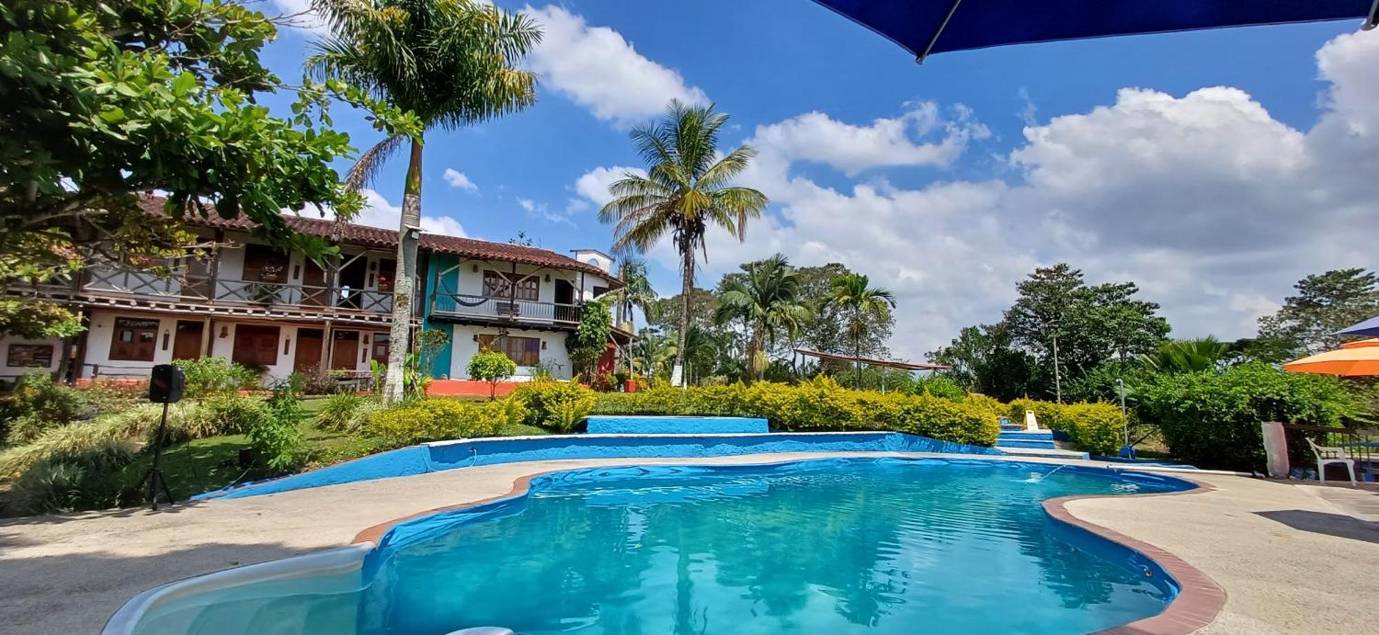 Finca Hotel Palmas Frente A Panaca 킴바야 외부 사진